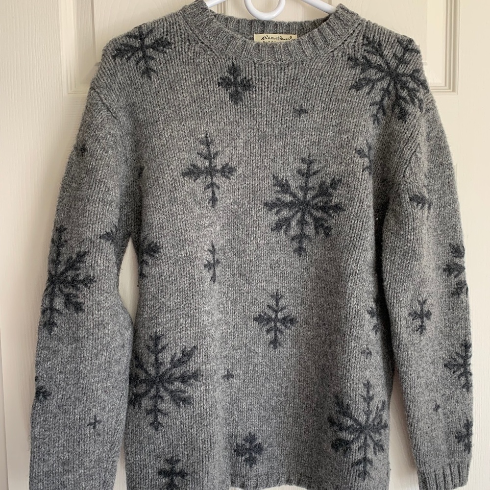 Eddie Bauer women's M 100% wool snowflakes sweater